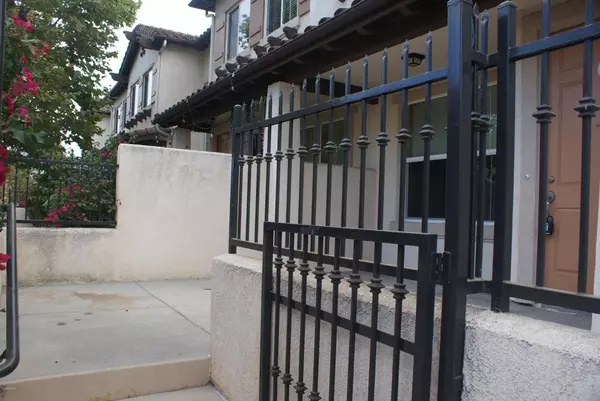 Newbury Park, CA 91320,202 Via Antonio