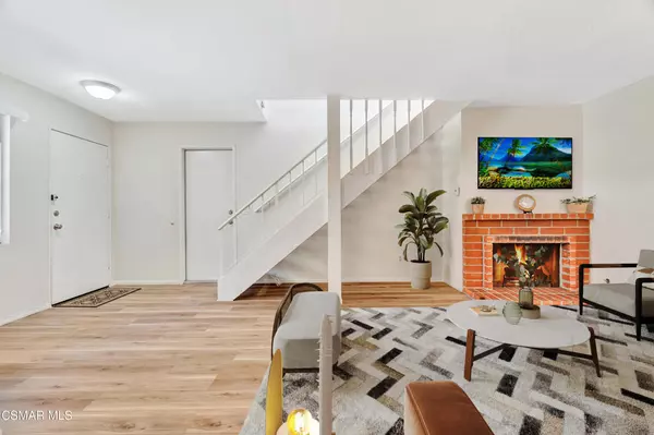 Thousand Oaks, CA 91362,1824 E Avenida De Las Flores