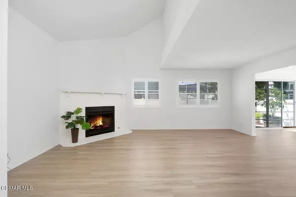 Simi Valley, CA 93063,1854 Rory LN #4