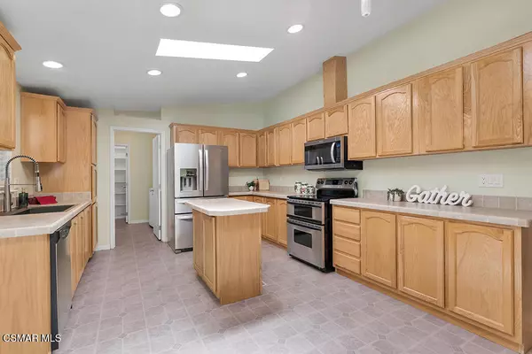 Simi Valley, CA 93063,1550 Rory LN #234