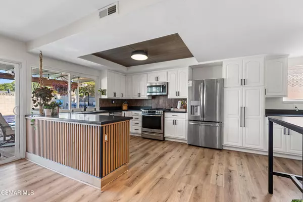 Thousand Oaks, CA 91360,363 Larcom ST