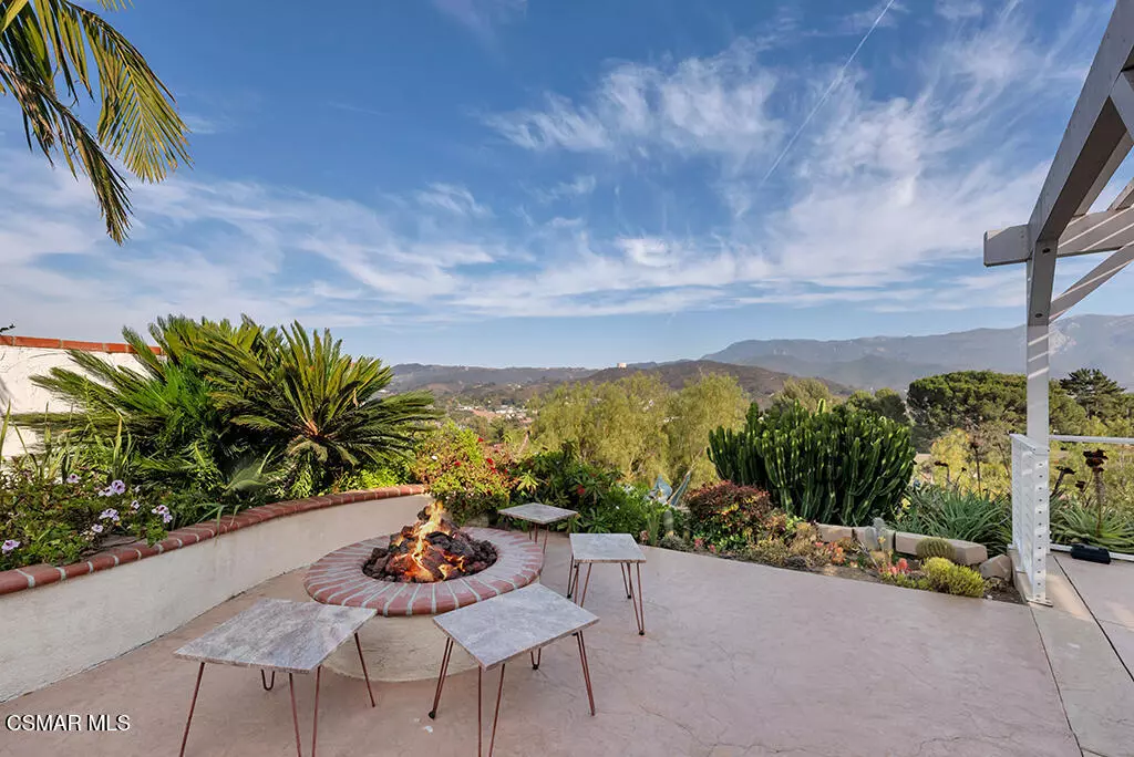 Newbury Park, CA 91320,236 Mayfield CT