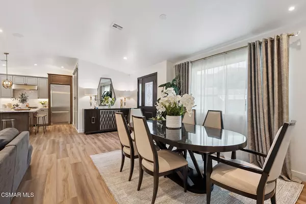 Westlake Village, CA 91361,17 Sherwood DR