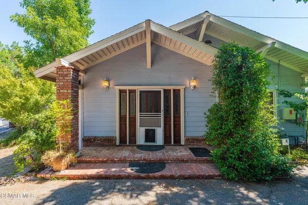 23153 Oxnard ST, Woodland Hills, CA 91367