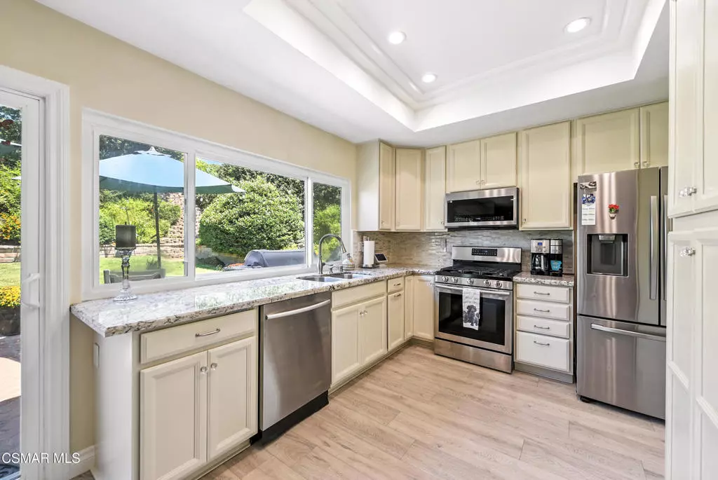 Simi Valley, CA 93065,2063 Woodglen ST