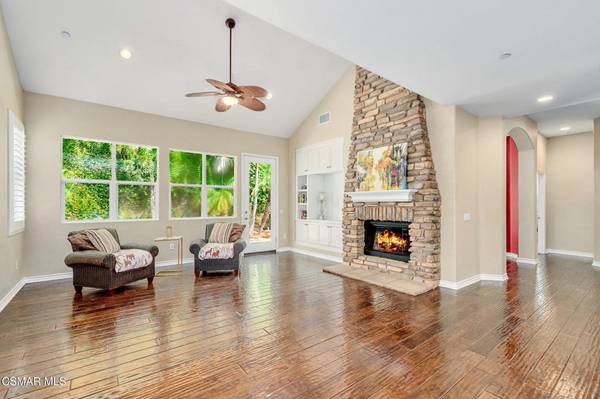 Ventura, CA 93004,532 Charleston PL