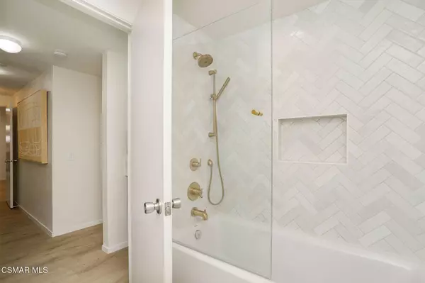 17914 Magnolia BLVD #135, Encino, CA 91316