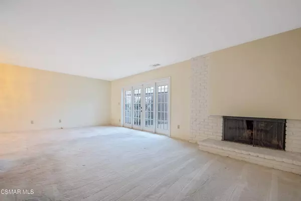 Tarzana, CA 91356,18134 Killion ST #2
