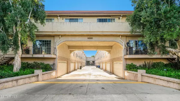 10215 Variel AVE #11, Chatsworth, CA 91311