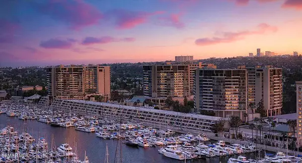 Marina Del Rey, CA 90292,4335 Marina City #346