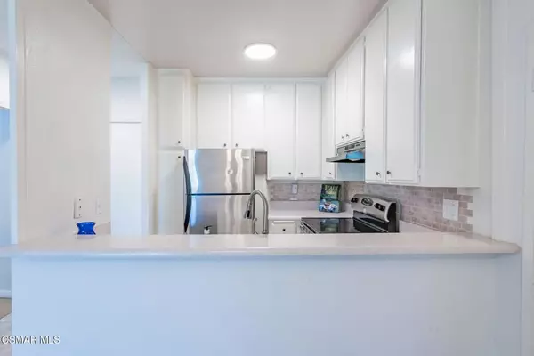 Los Angeles, CA 90049,11645 Montana AVE #318