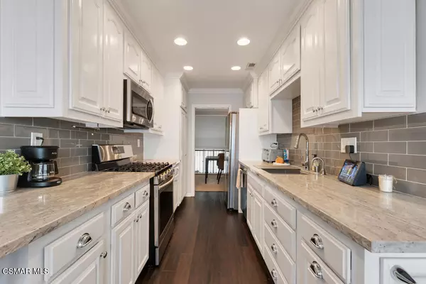 Woodland Hills, CA 91367,6217 Nita AVE