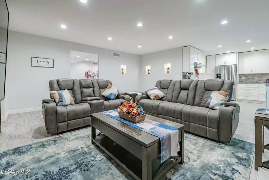 2760 Royal AVE, Simi Valley, CA 93065