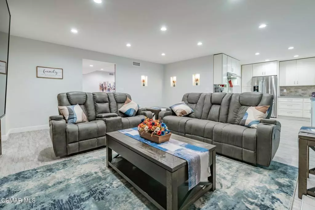 Simi Valley, CA 93065,2760 Royal AVE