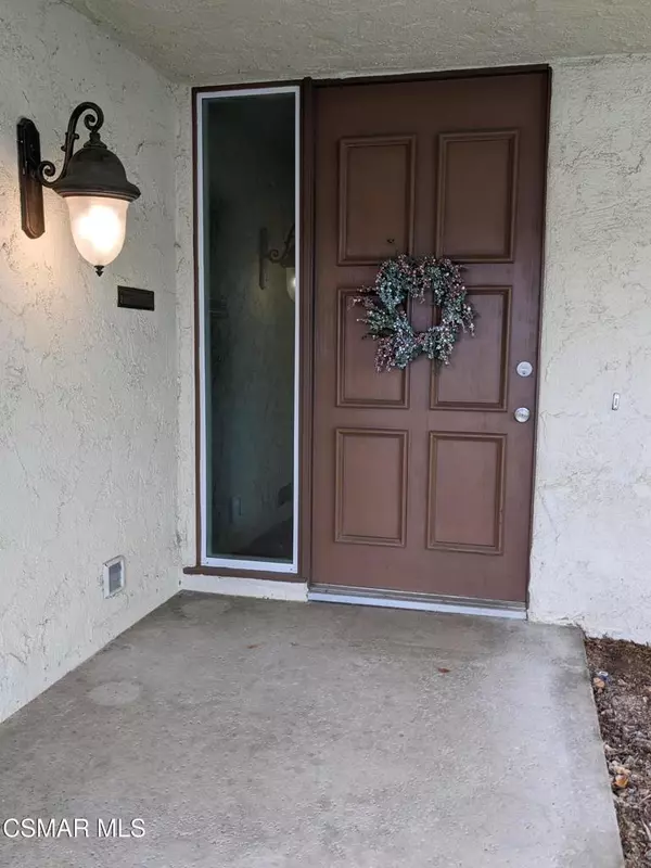 Thousand Oaks, CA 91360,972 Woodlawn DR