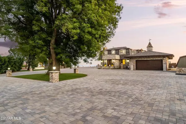 10200 Lilac LN, Chatsworth, CA 91311