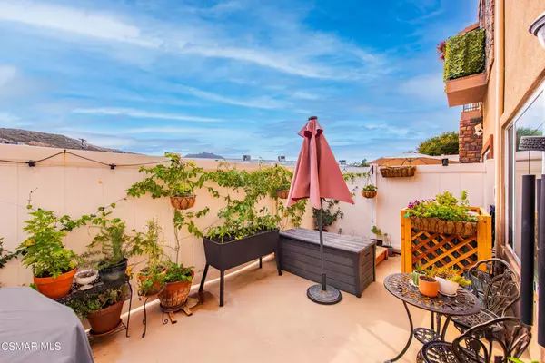 Agoura Hills, CA 91301,5241 Colodny DR #104