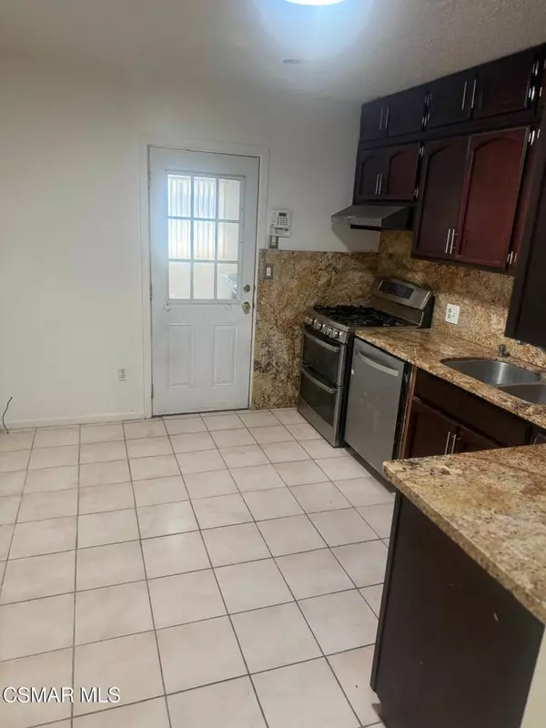 Inglewood, CA 90303,3511 W 118th PL