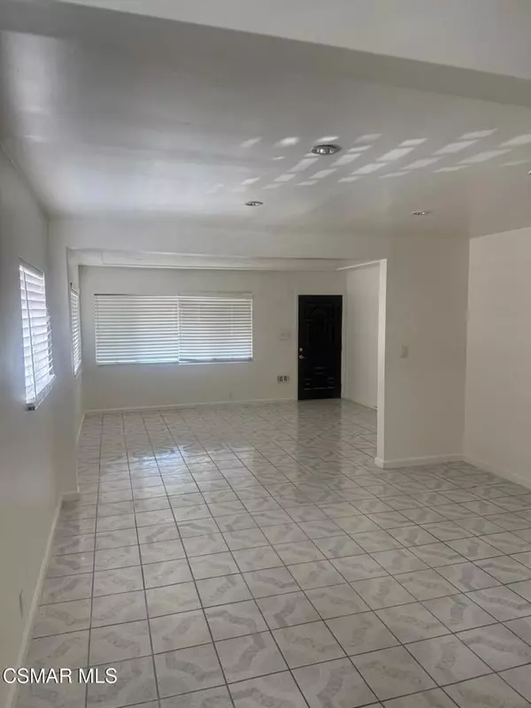 Inglewood, CA 90303,3511 W 118th PL