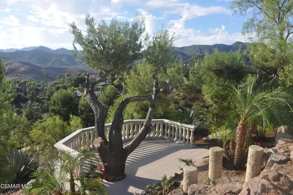 Westlake Village, CA 91361,2084 Hillsbury RD