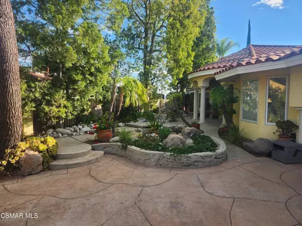 Westlake Village, CA 91361,2084 Hillsbury RD