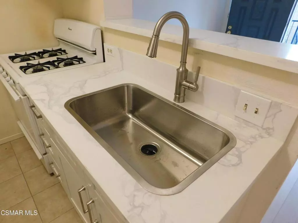 North Hollywood, CA 91606,6213 Whitsett AVE