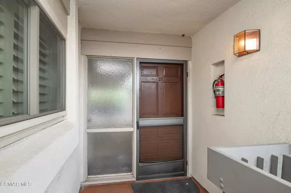 Los Angeles, CA 90056,5300 Fairview BLVD #25