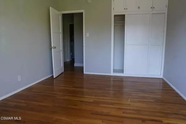 Encino, CA 91316,17549 Bullock ST