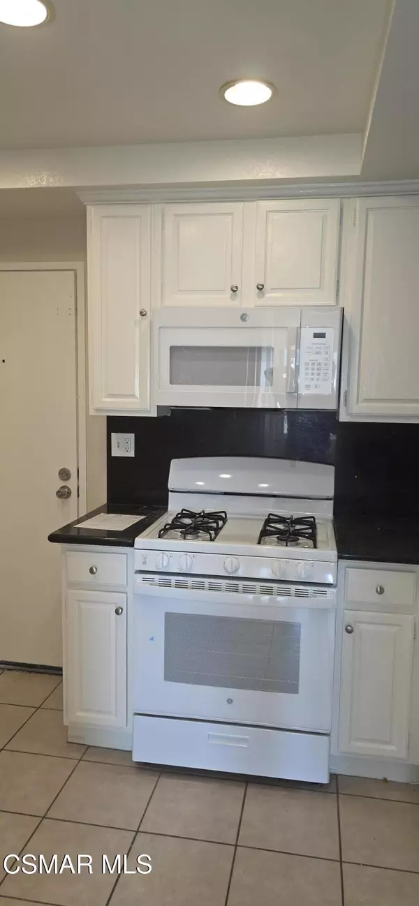 Simi Valley, CA 93065,402 Country Club D DR #D