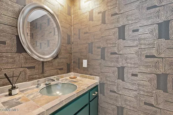 Westlake Village, CA 91361,3728 Summershore LN