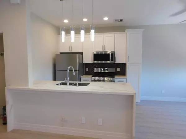 116 Maegan PL #11, Thousand Oaks, CA 91362
