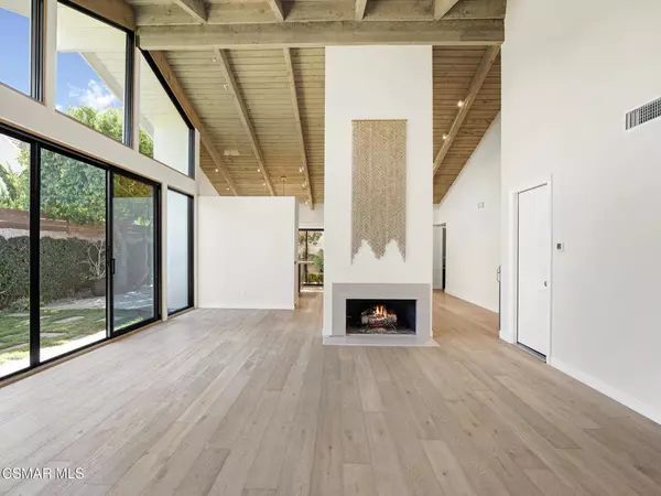 Westlake Village, CA 91361,1042 Barrow CT