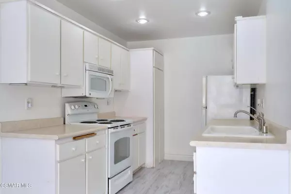 Westlake Village, CA 91361,1218 Landsburn CIR