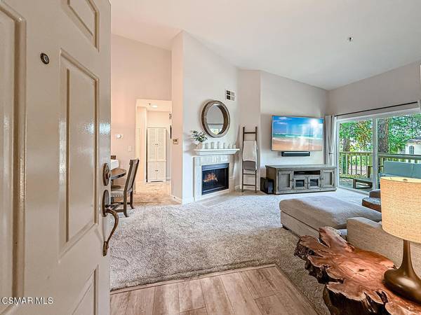 Oak Park, CA 91377,5837 Oak Bend LN #302