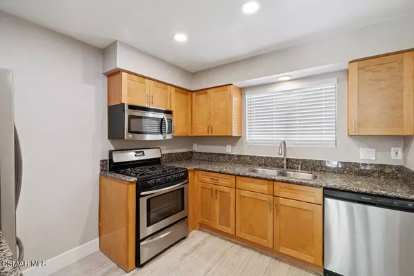 Thousand Oaks, CA 91360,16 b Alamar ST