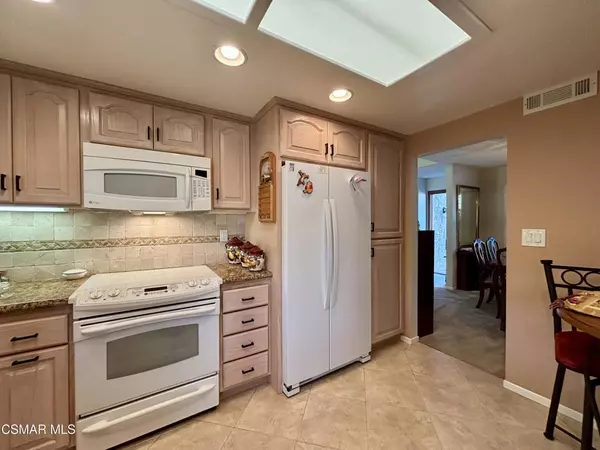 Camarillo, CA 93012,44172 Village 44