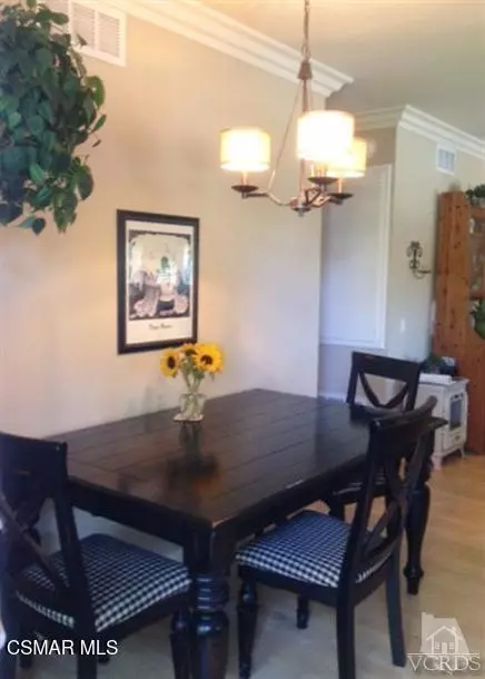 Thousand Oaks, CA 91362,2196 Dawn CT