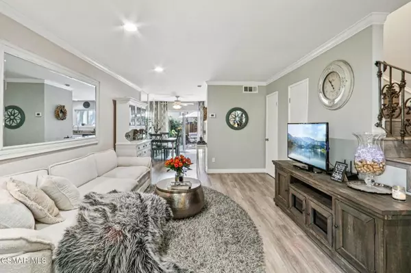 5352 Lake Lindero DR, Agoura Hills, CA 91301