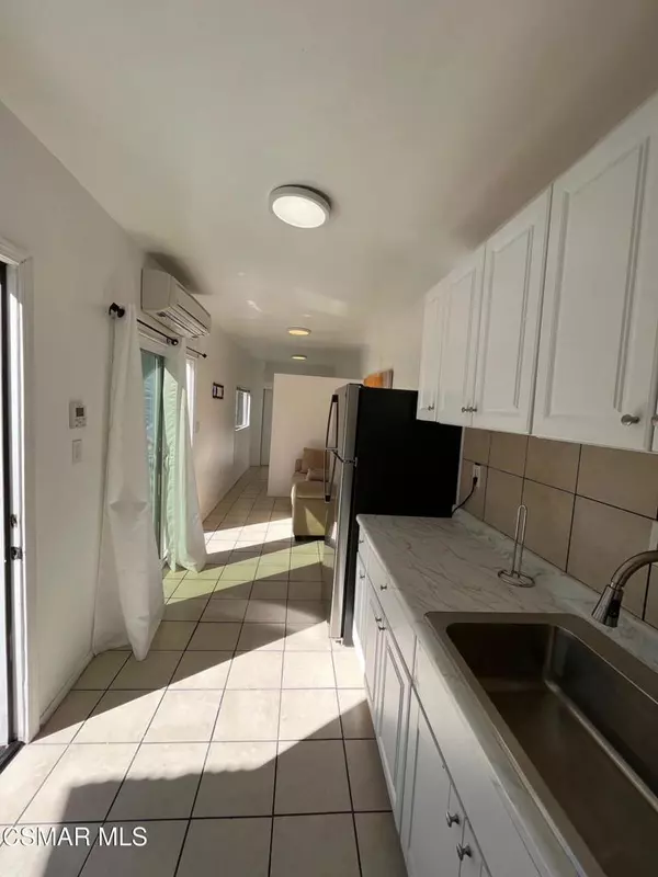 North Hills, CA 91343,8561 Orion AVE