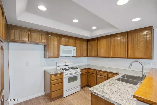 Newbury Park, CA 91320,48 Ilex DR