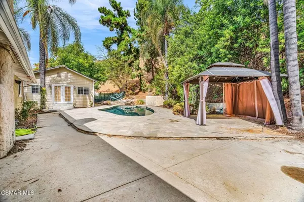 Woodland Hills, CA 91367,20711 Collins ST