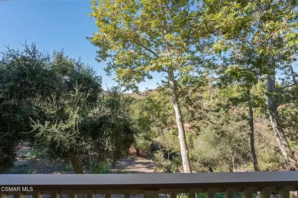 Oak Park, CA 91377,5744 Oak Bend LN #208