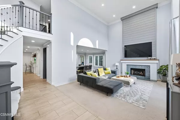 Agoura Hills, CA 91301,5816 Middle Crest DR