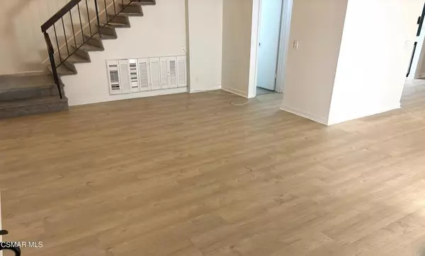 Camarillo, CA 93010,170 Spanish Moss PL