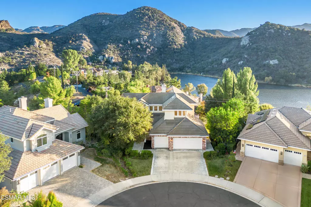 Lake Sherwood, CA 91361,930 Ravensbury ST