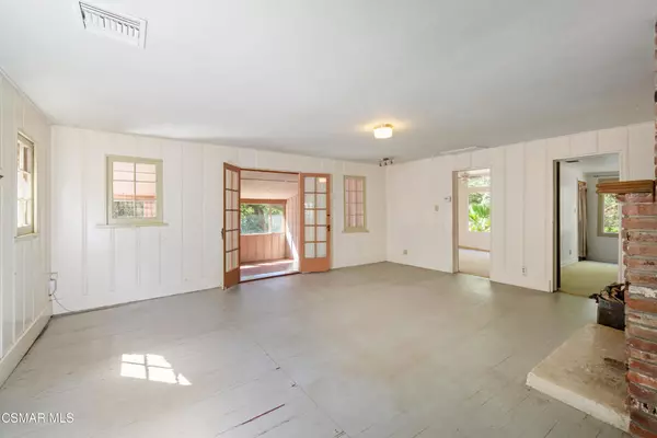 Topanga, CA 90290,1951 N Topanga Canyon BLVD