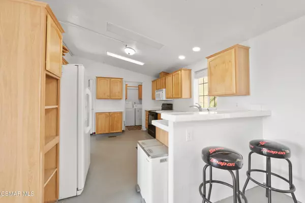 Simi Valley, CA 93063,6079 Cedar ST