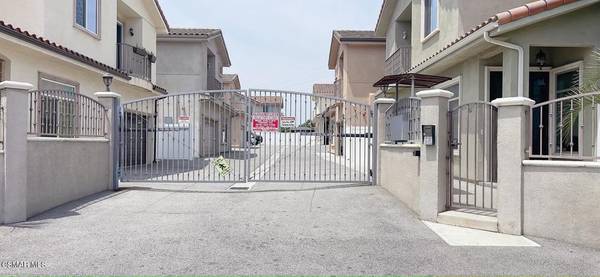 North Hollywood, CA 91605,7608 W Ani WAY