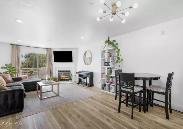 2713 Antonio DR #210, Camarillo, CA 93010