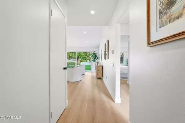 Camarillo, CA 93012,1208 Village 1